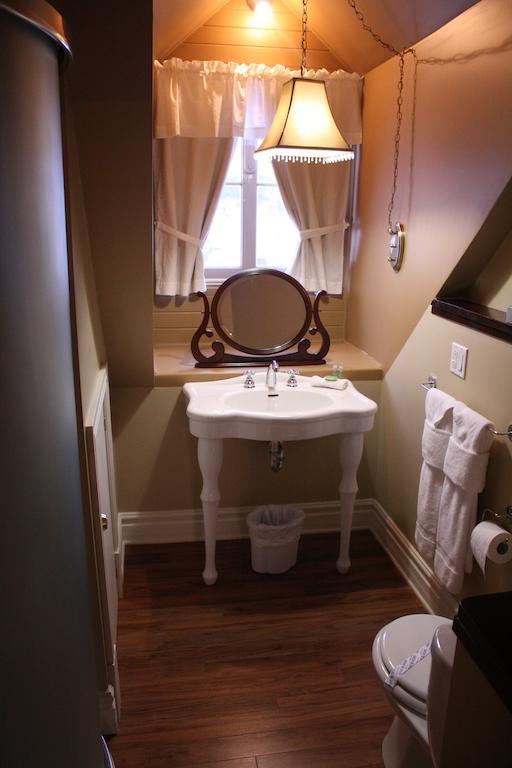 Auberge Chateau Lamontagne Sainte Anne-des-Chênes Habitación foto